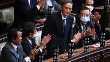 New Prime Minister Suga wants to lead Japan out of the crisis with an old team and reforms