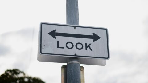 Between AI euphoria and recession worries: which scenario will prevail?