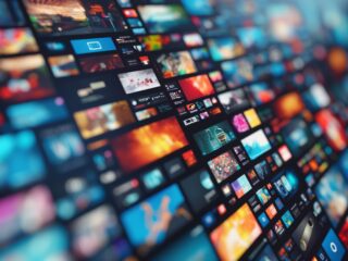 Netflix vs. Paramount: Who will win the bidding?